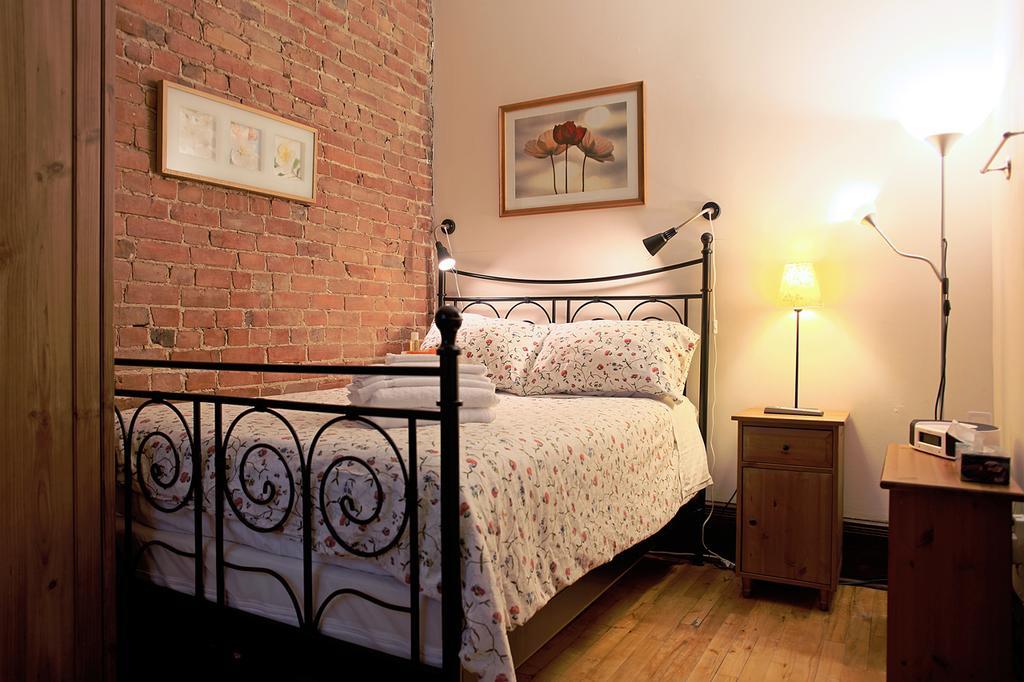 Gite University Bed And Breakfast Montréal Rum bild