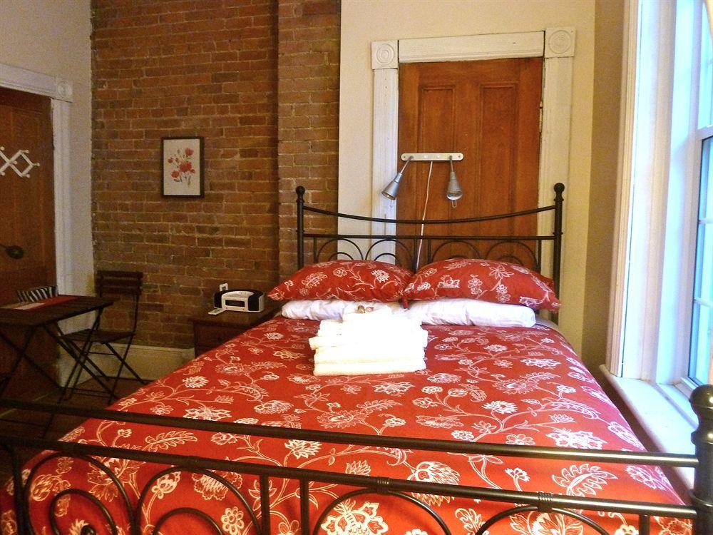 Gite University Bed And Breakfast Montréal Exteriör bild