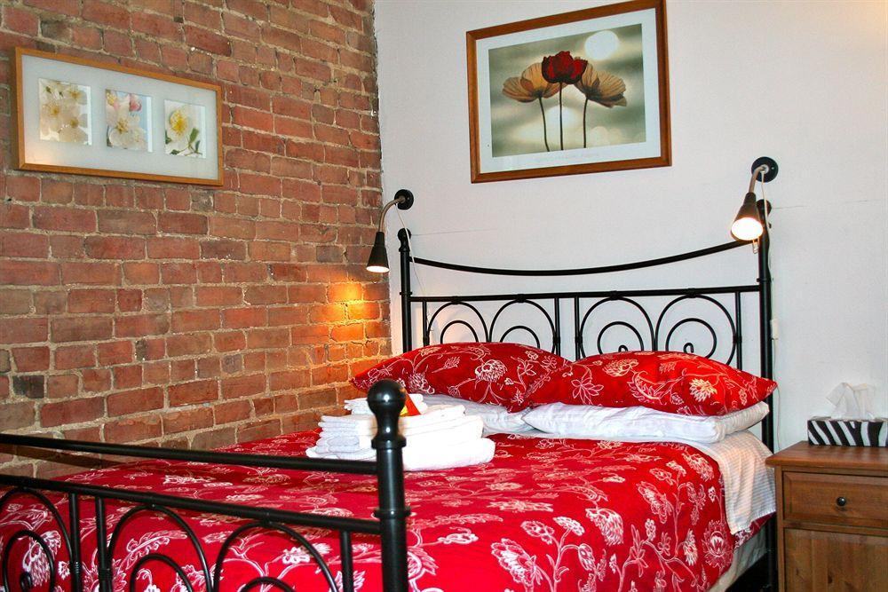 Gite University Bed And Breakfast Montréal Exteriör bild